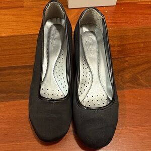 London Fog Black Women's Flats